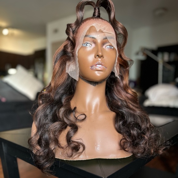 24’ Hand painted pre-custom highlight Lace-front Bodywave - Picture 8 of 12